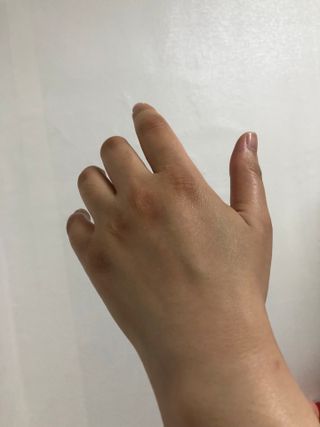 브에노 스킨셀 더마 앰플 — 2점을 준 리뷰어가 2021년 6월 올린 사용 사진
