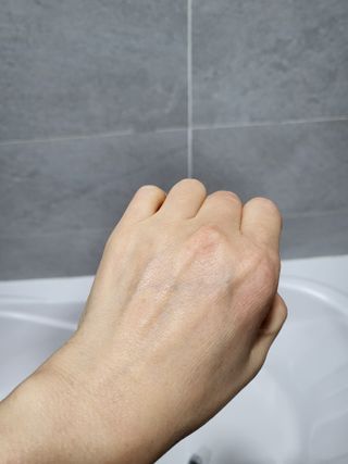 오투에니원 인컨보 바디 퍼퓸 샤워 젤 200ml — 5점을 준 리뷰어가 2023년 2월 올린 사용 사진