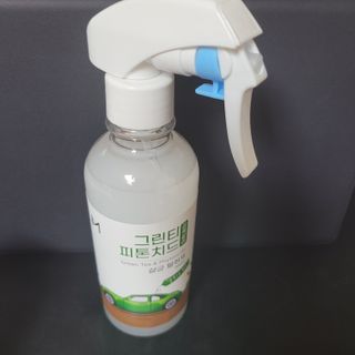 [엠메이데이] 그린티 피톤치드 감쪽같이 500ml + 손소독액 50ml — 5점을 준 리뷰어가 2021년 12월 올린 사용 사진