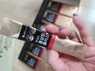 서울약사신협_투데이홍삼정플러스스틱_10g x 60포 — 5점을 준 리뷰어가 2021년 7월 올린 사용 사진