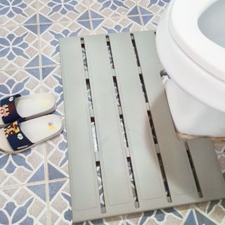 창신리빙 [프랑코 항균 욕실, 변기 발판] 똑똑한 정리 수납 — 5점을 준 리뷰어가 2021년 8월 올린 사용 사진