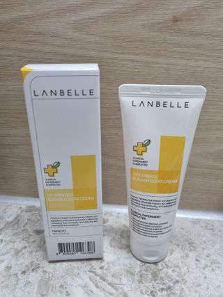 랑벨 비타 에너지 잡티 크림 75ml (피부 속 기미완화크림) — 5점을 준 리뷰어가 2022년 4월 올린 사용 사진