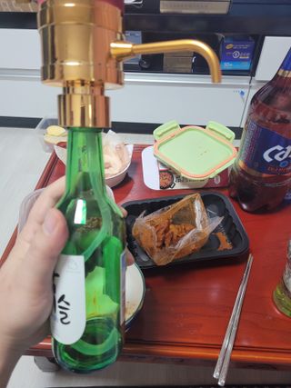 와인웨이터 당신은 별을 마시고있소, 크리비 와인 디스펜서 — 5점을 준 리뷰어가 2023년 1월 올린 사용 사진