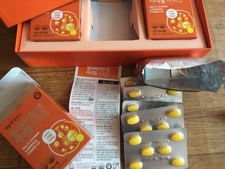 서울약사신협_내몸애발란스멀티비타민앤미네랄파워업_800mg x 90정 — 5점을 준 리뷰어가 2021년 8월 올린 사용 사진