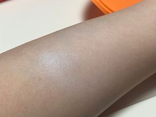 광동생활건강 MF[광동] 비타500✨주름개선·미백·SPF50+🌞퍼펙트쉴드 빅 선쿠션 본품 — 4.5점을 준 리뷰어가 2024년 5월 올린 사용 사진