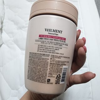 벨먼 내추럴 스파 머드레티놀 바디워시(그린로즈, 미드나잇 피오니) — 4점을 준 리뷰어가 2022년 5월 올린 사용 사진