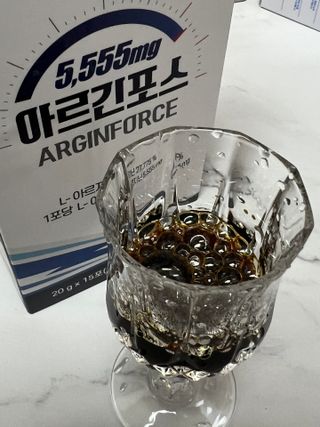 자연에온 아르긴포스 L-아르기닌 5555mg 스틱 15개입 1박스 — 4.5점을 준 리뷰어가 2022년 2월 올린 사용 사진