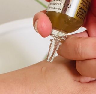 무지조타 반려동물용 꽃으로만든영양제 헬리코디펜스 15ml — 3.5점을 준 리뷰어가 2021년 8월 올린 사용 사진