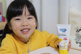 포멀비 키즈 더마베리어 아토 세트(크림 120ml+워시 300ml+스틱밤 18g) — 5점을 준 리뷰어가 2023년 11월 올린 사용 사진