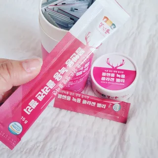 [몸엔용] 녹용 담은 탱탱 콜라겐 녹용 콜라겐 젤리 15g x 20포 — 5점을 준 리뷰어가 2022년 4월 올린 사용 사진