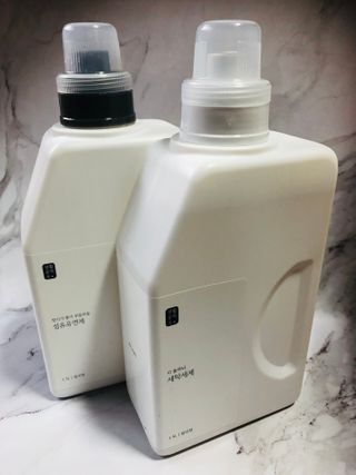 [생활공작소] 섬유유연제 + 세탁세제 1.5L 릴리향 — 5점을 준 리뷰어가 2021년 2월 올린 사용 사진