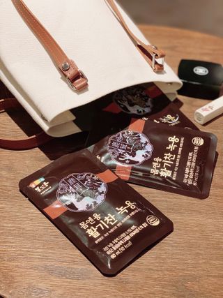 [몸엔용] 몸엔용 판매 1위 녹용 가성비 갑, 활기찬녹용 30포 — 5점을 준 리뷰어가 2021년 11월 올린 사용 사진