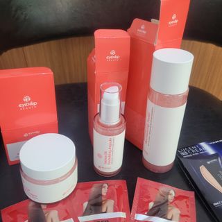 아이앤립 / EYENLIP 아이앤립 연어오일 리바이탈라이징 토너+앰플+크림 3종 세트 — 5점을 준 리뷰어가 2021년 6월 올린 사용 사진