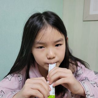 [이뮤니티플러스]우리아이 면역오키, 건강오키 _ 키즈오키 비타민초코홍삼 10포 1box — 5점을 준 리뷰어가 2022년 1월 올린 사용 사진