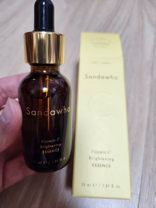 스킨큐어 산다화 비타민c 화이트닝 에센스 30ml — 4점을 준 리뷰어가 2023년 10월 올린 사용 사진