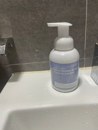 약손명가코스메틱 에오스보떼 브라이트닝 버블 폼 클렌징 300ml — 5점을 준 리뷰어가 2021년 12월 올린 사용 사진