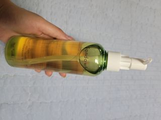 스킨큐어 산다화 순한 클렌징 동백 오일 200ml — 5점을 준 리뷰어가 2023년 4월 올린 사용 사진