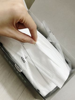 케이퓨리 KF80 덴탈 귀편한 숨쉬기편한 마스크 50매 — 5점을 준 리뷰어가 2022년 10월 올린 사용 사진