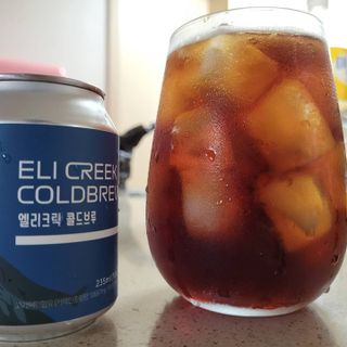 프레이저커피 프레이저 엘리크릭 콜드브루 4개입 — 5점을 준 리뷰어가 2021년 6월 올린 사용 사진
