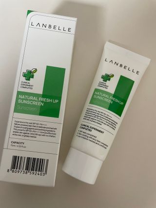 랑벨 내츄럴 프레시 업 선크림 75ml — 4점을 준 리뷰어가 2022년 5월 올린 사용 사진