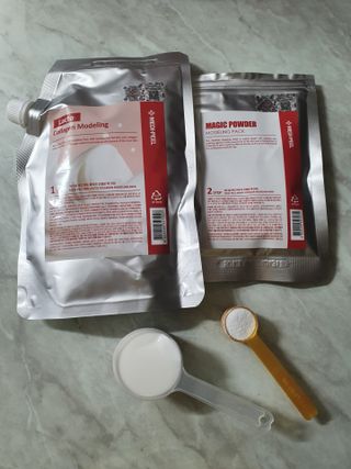 메디필 레드 락토 콜라겐 모델링 팩 — 5점을 준 리뷰어가 2021년 3월 올린 사용 사진