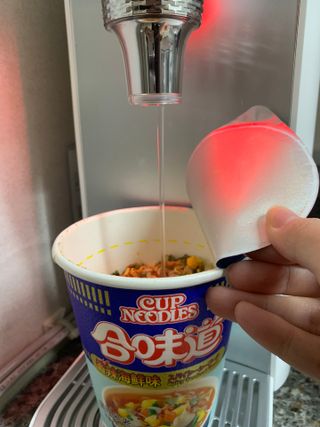 NISSIN 닛신 컵누들  4종 - 씨푸드오리지날, 씨푸드 스파이시, 씨푸드 커리, 씨푸드 XO소스 — 5점을 준 리뷰어가 2022년 1월 올린 사용 사진