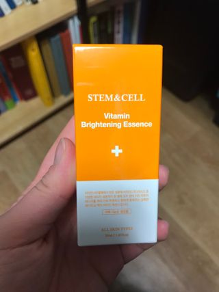 체르엠 스템앤셀 비타민 브라이트닝 에센스 30ml 1개 — 5점을 준 리뷰어가 2021년 12월 올린 사용 사진