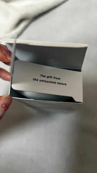 [스킨1004] 마다가스카르 센텔라 히알루-시카 워터핏 선세럼 50ml — 5점을 준 리뷰어가 2024년 5월 올린 사용 사진
