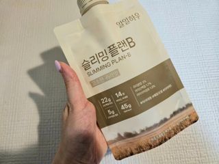 일일하우 슬리밍 플랜B 고소한 귀리맛, 진한 카카오맛 (체중조절식) — 5점을 준 리뷰어가 2023년 7월 올린 사용 사진