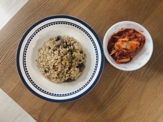 한성기업 무볼레 왕건더기 볶음밥 갈릭스테이크 — 5점을 준 리뷰어가 2021년 10월 올린 사용 사진