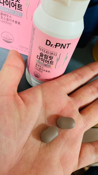 닥터피엔티 [Dr.PNT] 하루 2알로 건강한 다이어트! 한겨울에도 체지방만 쏙~ 슬림핏 다이어트 — 3.5점을 준 리뷰어가 2023년 3월 올린 사용 사진