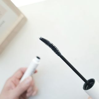 더소설 소설 블랙아이래쉬 세럼 10g(SOSEOL BLACK EYELASH SERUM 10g) — 5점을 준 리뷰어가 2023년 12월 올린 사용 사진
