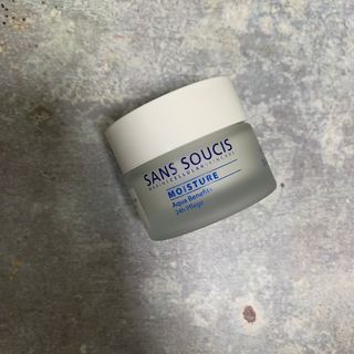 산수시 아쿠아 베네핏 24h 수부지 물광 속건조 수분크림 50ml — 5점을 준 리뷰어가 2021년 7월 올린 사용 사진