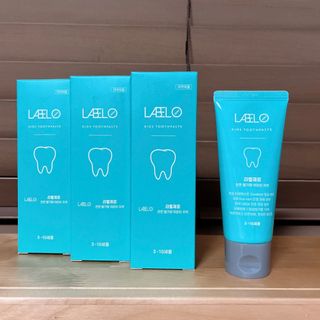 치과에서 쓰는 치약 _ 라벨제로 저불소 꼬마, 키즈, 유아, 베이비, 주니어 안전한 어린이치약 — 5점을 준 리뷰어가 2022년 12월 올린 사용 사진