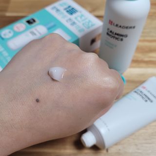 리더스코스메틱 리더스 카밍 바이오틱스 #1등 진정 기획세트 [에센스 워터150ml + 크림 마스크80ml] — 5점을 준 리뷰어가 2022년 8월 올린 사용 사진