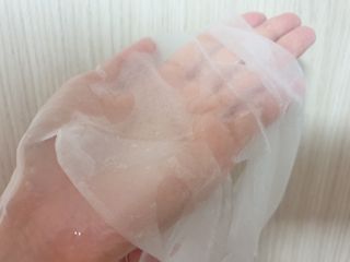 리더스코스메틱 리더스 메디유 더블 히알론10 수딩 마스크 — 5점을 준 리뷰어가 2021년 10월 올린 사용 사진