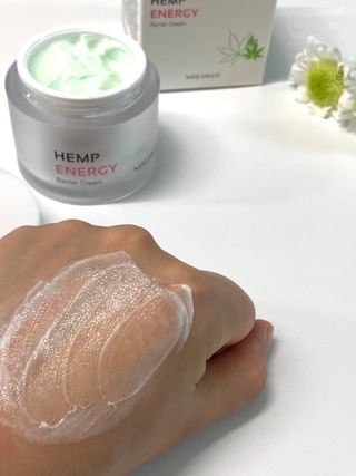 엔디어고 햄프에너지 베리어 크림 50ml — 5점을 준 리뷰어가 2022년 11월 올린 사용 사진