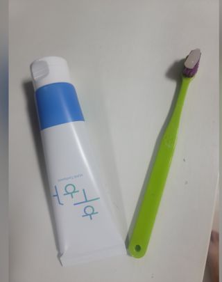 [심폐소생소] 무불소 임산부 천연 치약 — 5점을 준 리뷰어가 2021년 12월 올린 사용 사진