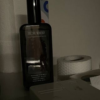 라쿰 서울위스키 헤어퍼퓸 (헤어에센스/오일) 100ml — 5점을 준 리뷰어가 2023년 4월 올린 사용 사진