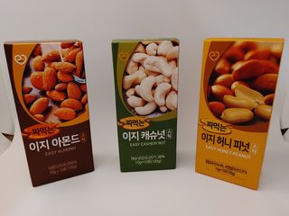 짜먹는 이지견과 짜먹는 이지아몬드, 짜먹는 이지허니피넛, 짜먹는 이지캐슈넛 각 10g X  10포 — 4점을 준 리뷰어가 2021년 3월 올린 사용 사진