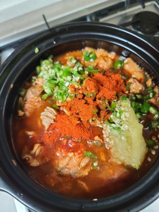 소담스퀘어 상암 궁중해물탕조씨집 백년가게 조씨집 팔뚝탕1인분550g — 5점을 준 리뷰어가 2022년 12월 올린 사용 사진