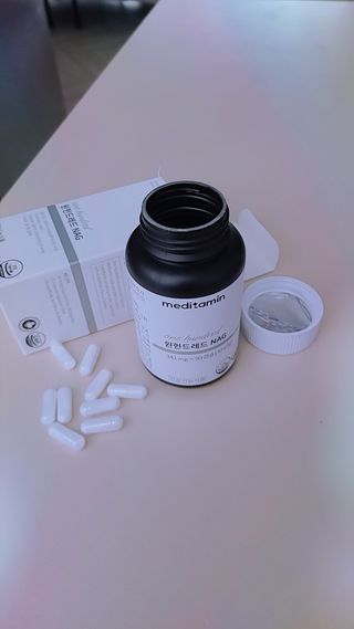 메디타민 원헌드레드 NAG — 3.5점을 준 리뷰어가 2021년 8월 올린 사용 사진