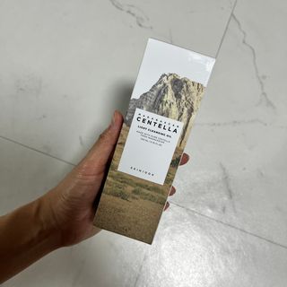 스킨1004 [SKIN1004] 마다가스카르 센텔라 라이트 클렌징 오일 200ml — 5점을 준 리뷰어가 2024년 7월 올린 사용 사진
