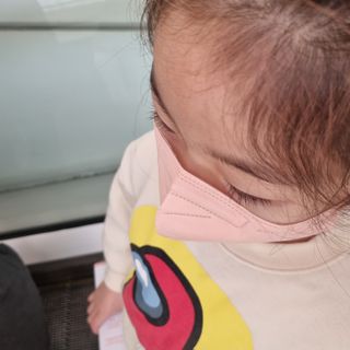 애니가드키즈 새부리형  소형L 5컬러 각 10매입 [크리미베이지, 코튼핑크, 블루레이크, 페일로즈, 민트그린] — 5점을 준 리뷰어가 2022년 2월 올린 사용 사진