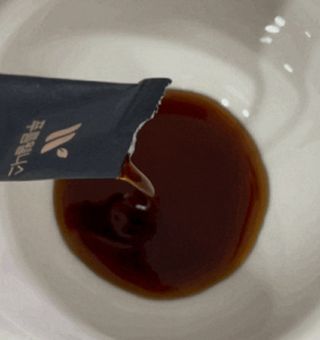 [푸름웰니스] 프리미엄 6년근 홍삼스틱 3mg x 100포 — 5점을 준 리뷰어가 2022년 4월 올린 사용 사진