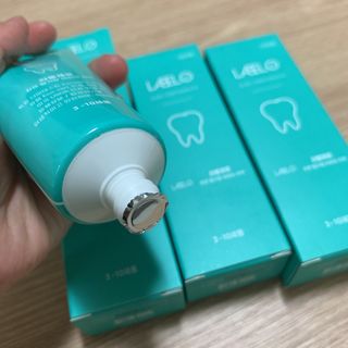 치과에서 쓰는 치약 _ 라벨제로 저불소 꼬마, 키즈, 유아, 베이비, 주니어 안전한 어린이치약 — 5점을 준 리뷰어가 2022년 10월 올린 사용 사진