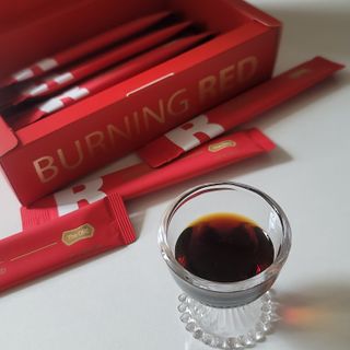 디오르 버닝레드 — 5점을 준 리뷰어가 2022년 2월 올린 사용 사진