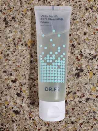 닥터에프파이브 젤리스크럽 소프트 클렌징폼 120ml — 5점을 준 리뷰어가 2022년 7월 올린 사용 사진