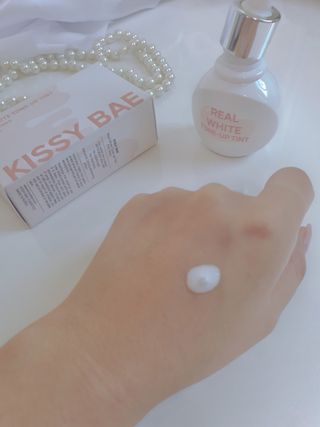 KISSY BAE 키시베이 키시베이 리얼화이트 톤업틴트 — 5점을 준 리뷰어가 2021년 8월 올린 사용 사진