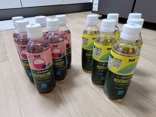 더그레잇티 콤부차 [매일유업] 더그레잇티 44kcal 콤부차 300ml *12개입 (오리지널 6개+베리리치 6개) — 4점을 준 리뷰어가 2023년 8월 올린 사용 사진